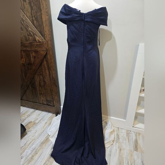 La Femme 29537 Fitted Off Shoulder Evening Dress NWOT Size 12 Navy Blue - Picture 4 of 5